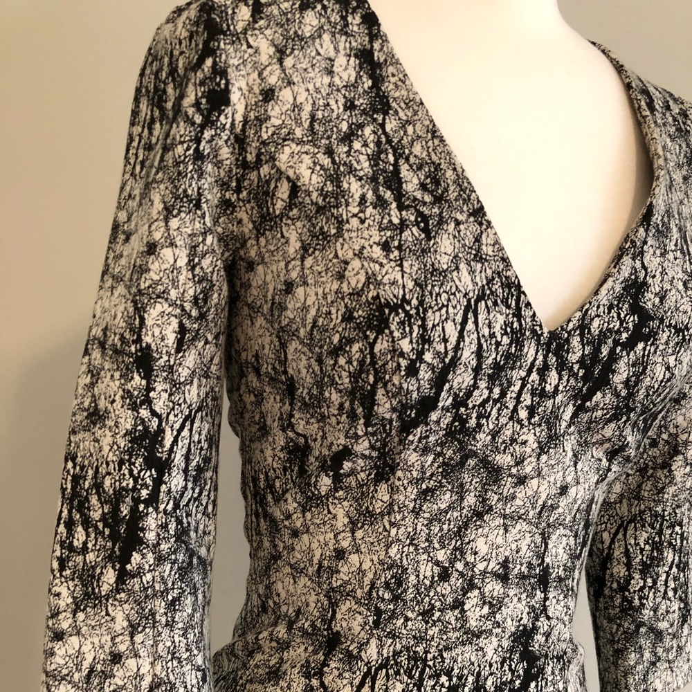 French Connection "splatter paint" cocktail dress - Picture 3 of 6